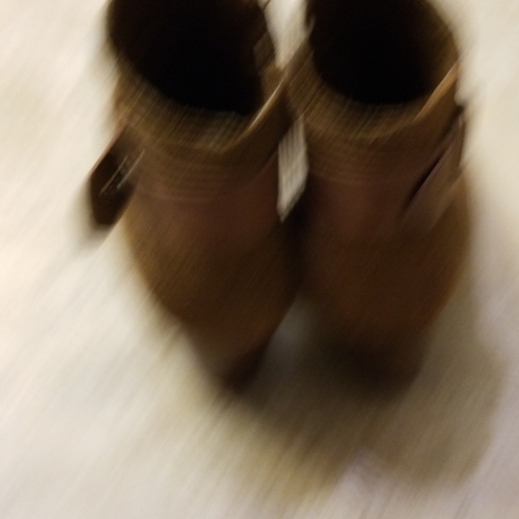 Tan boots - Picture 3 of 3